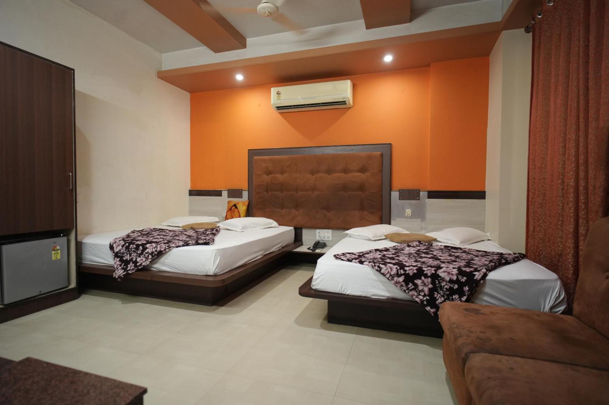 Mewar Hotel Джайпур Екстериор снимка