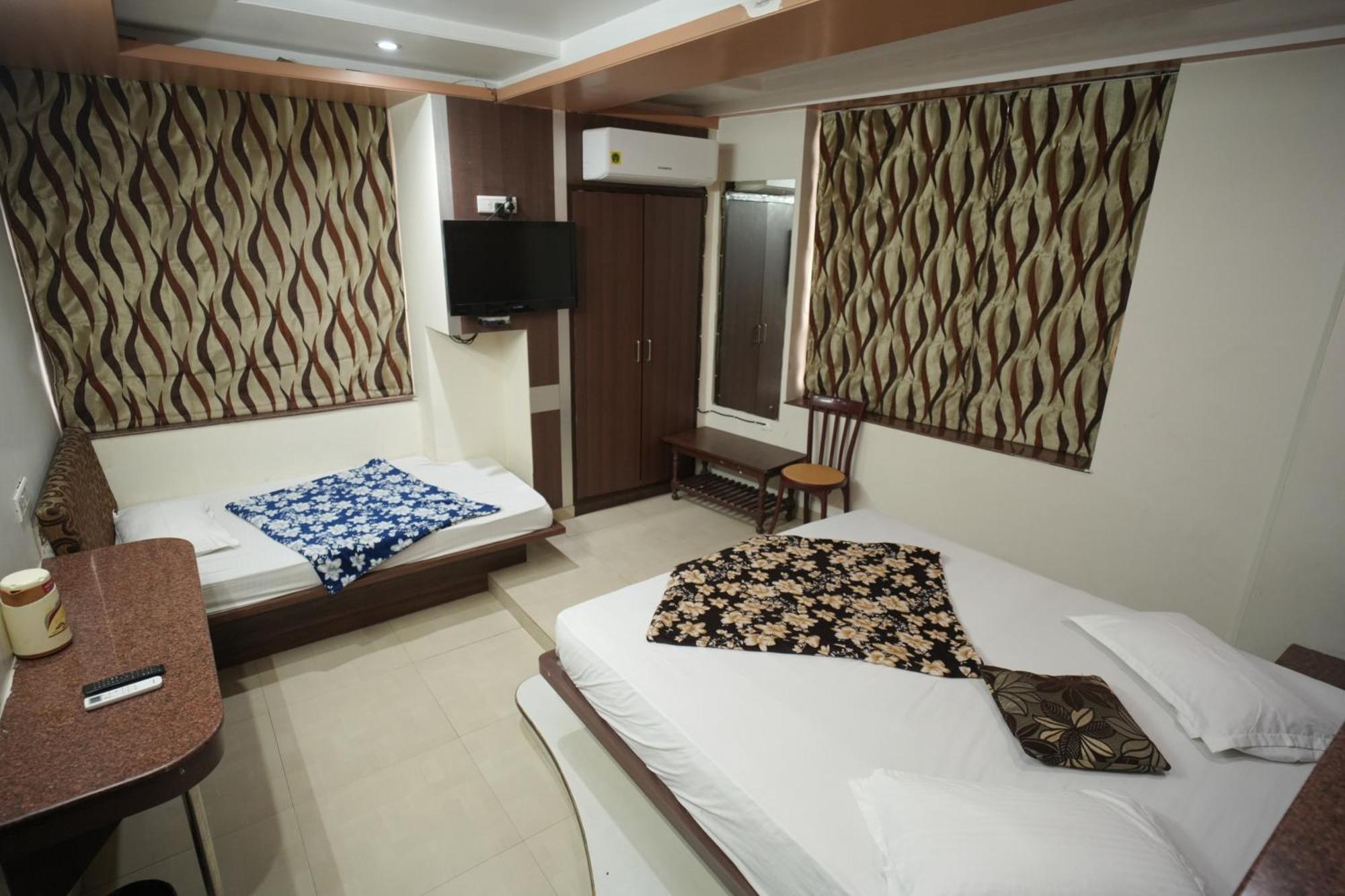 Mewar Hotel Джайпур Екстериор снимка